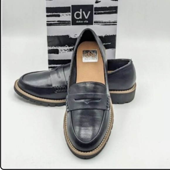 DV by Dolce Vita Shoes - Dv by Dolce Vita "Crisp" Classic Penny Loafer / Lug Sole, Block Heel size 9